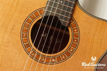 MP-14 Mahogany Artist